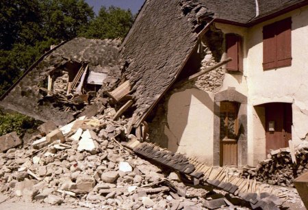 Terratrèmol d'Arette (Pirineu francès) el 1967 (BCSF)
